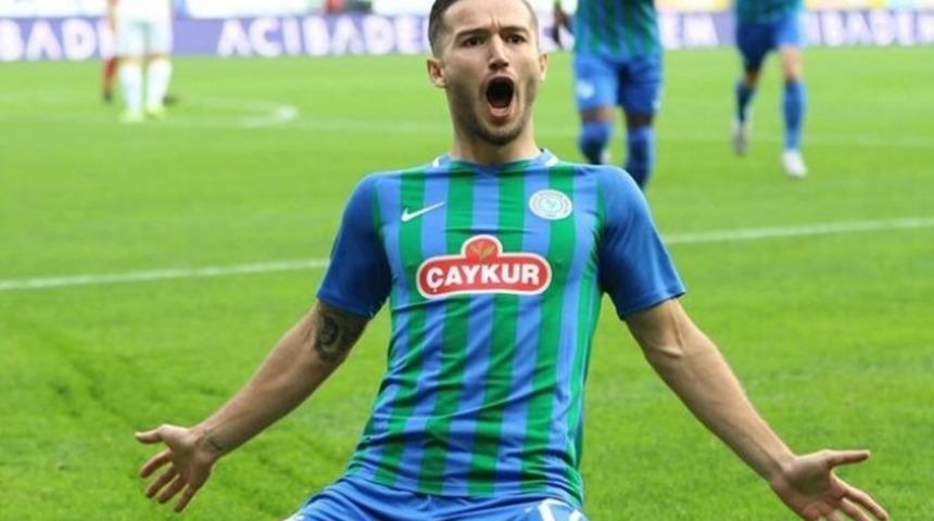 &Ccedil;aykur Rizespor, Galatasaray ile anılan Oğulcan &Ccedil;ağlayan'ın s&ouml;zleşmesini 1 yıl uzattı