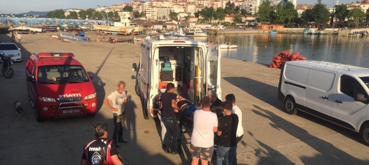 Dalgakıranların arasına d&uuml;şerek sıkıştılar