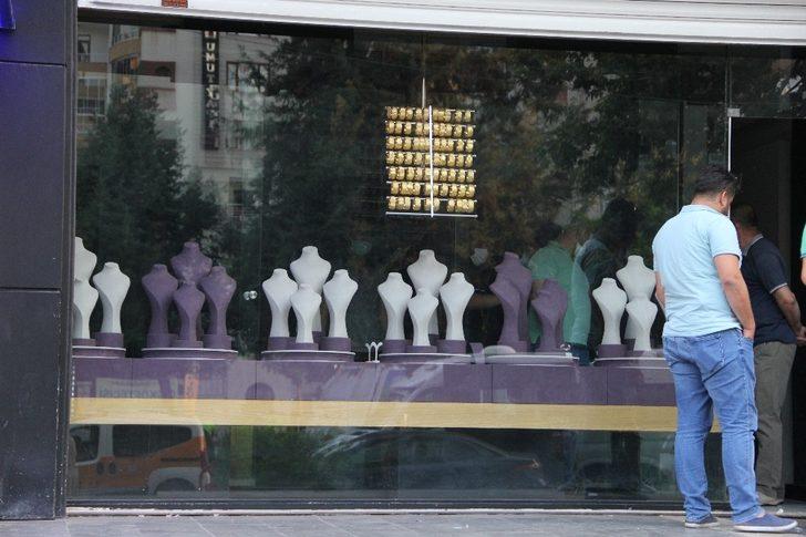 Diyarbakır'da kırmızı alarm verildi! Kuyumcudan 300 milyon TL'lik dev vurgun G3