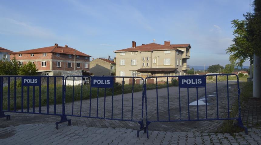 Koronavir&uuml;s hastası nişana katıldı! Vaka sayısı arttı, mahalle karantinaya alındı