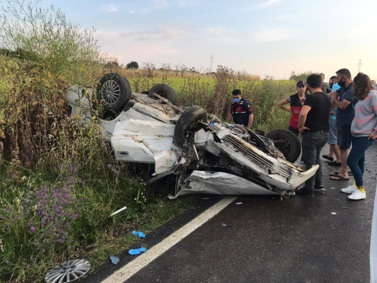 Keşan-Enez karayolunda zincirleme kaza: 3 yaralı
