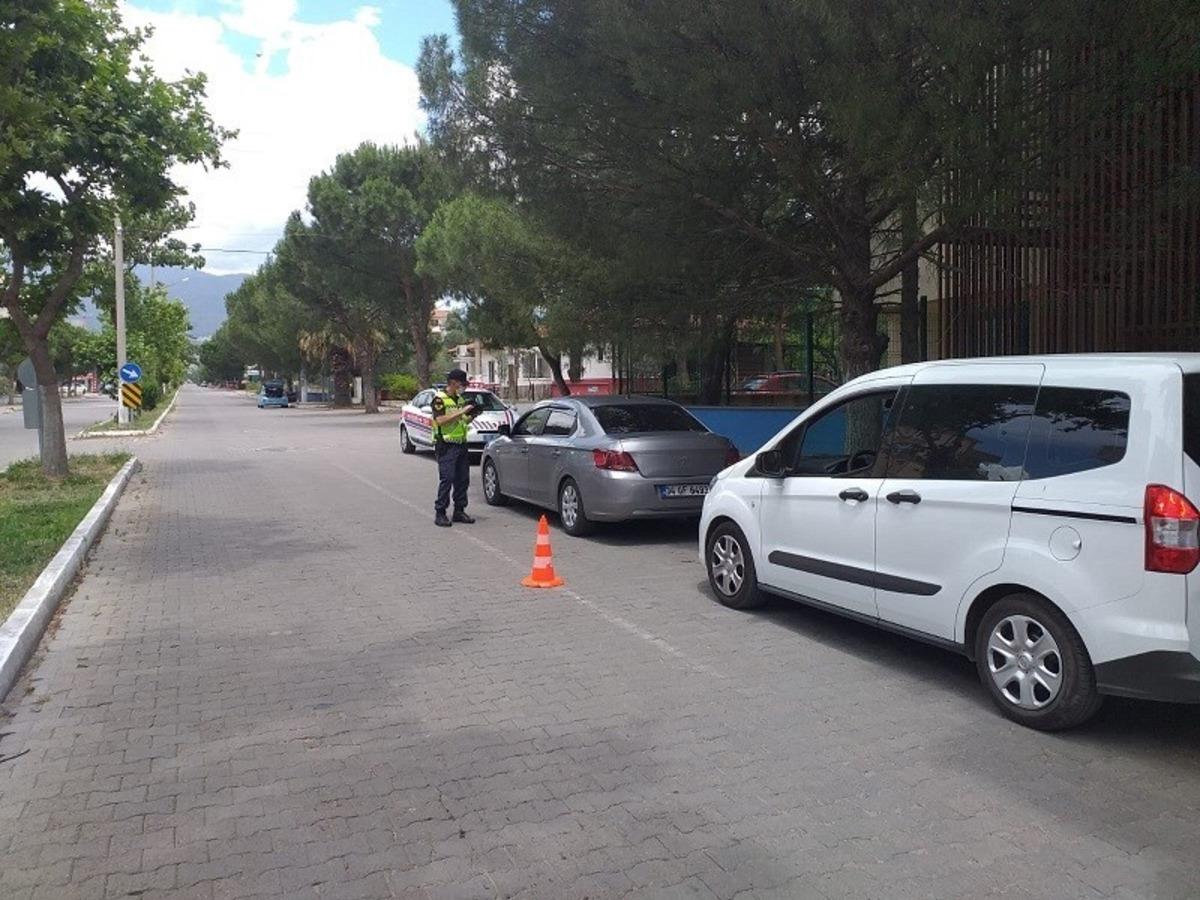 Balıkesir&rsquo;de jandarmadan radarla hız denetimi