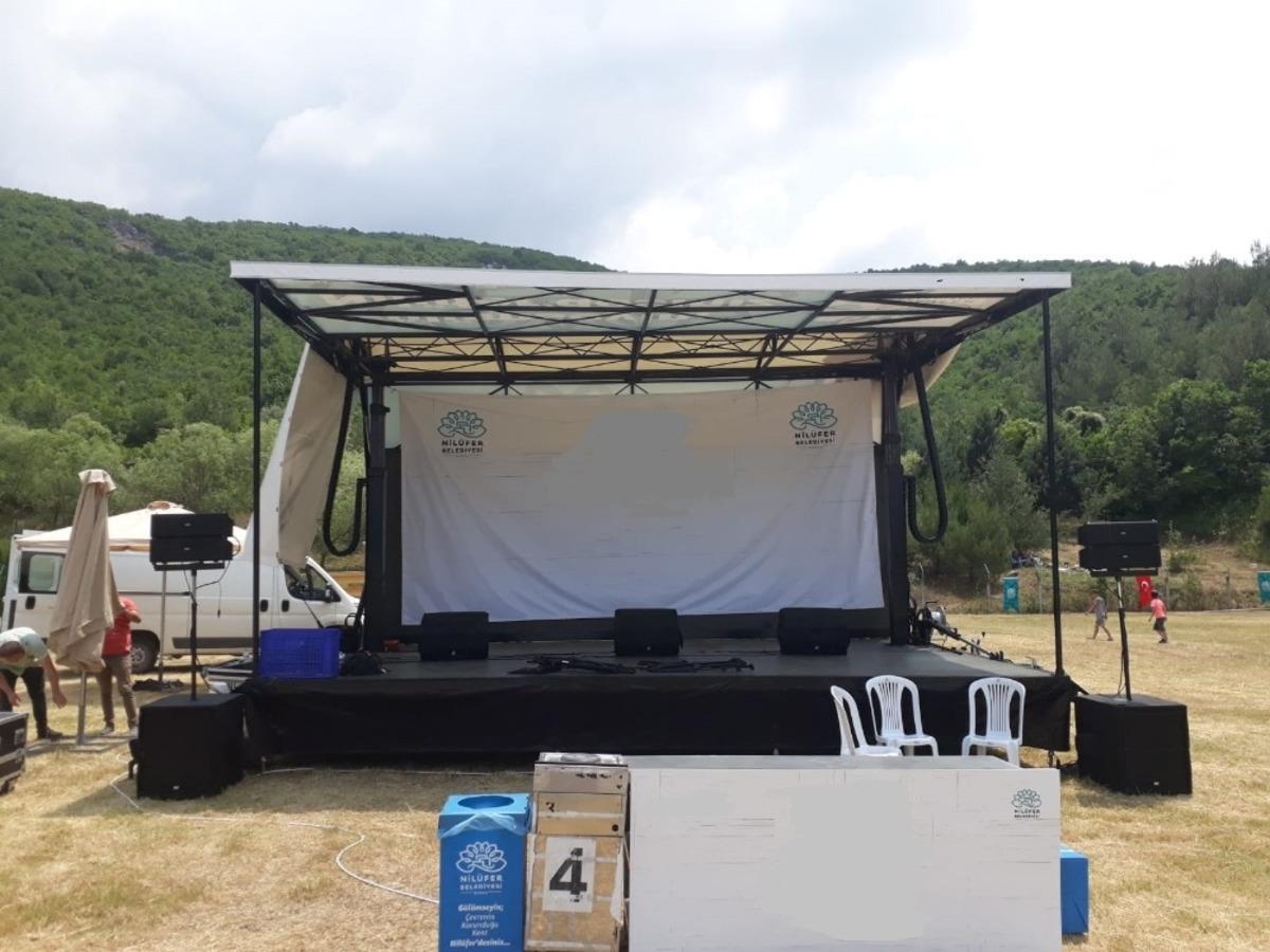 Nil&uuml;fer&rsquo;de tiyatro sokağa taşınacak