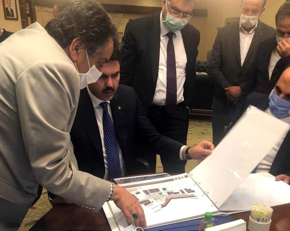 Başkan Kale: &ldquo;Laf değil iş &uuml;retiyoruz&rdquo;