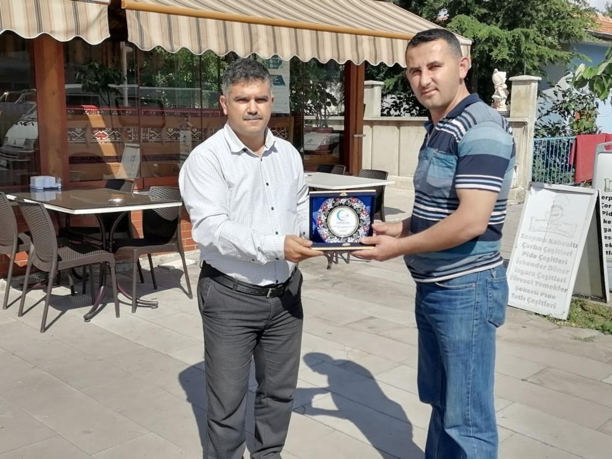 Cansuyu g&ouml;n&uuml;llere dokundu