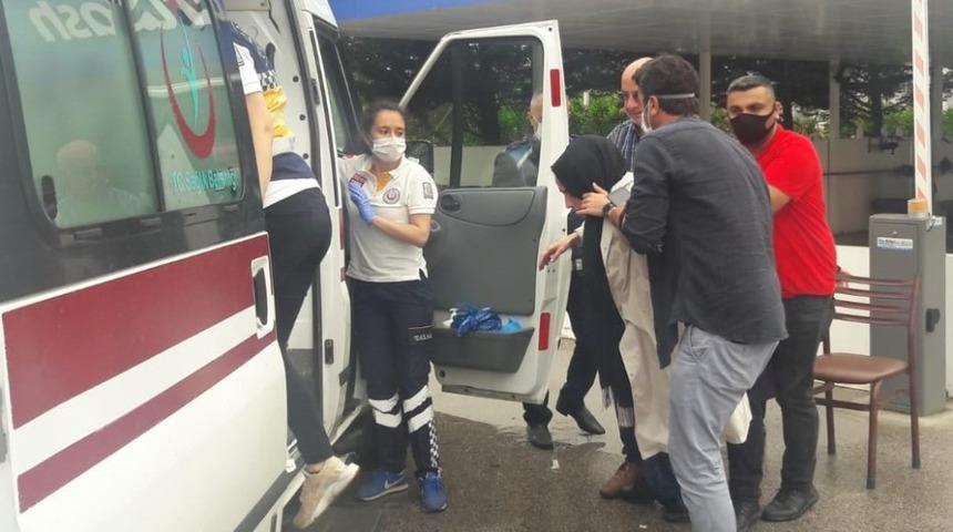 Fenalaşan kadına ilk m&uuml;dahaleyi zabıta ekipleri yaptı