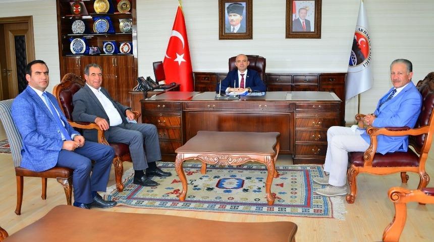 CHP İl Başkanı Taştan ve İl&ccedil;e Belediye Başkanlarından Vali &Ouml;ner&rsquo;e hayırlı olsun ziyareti