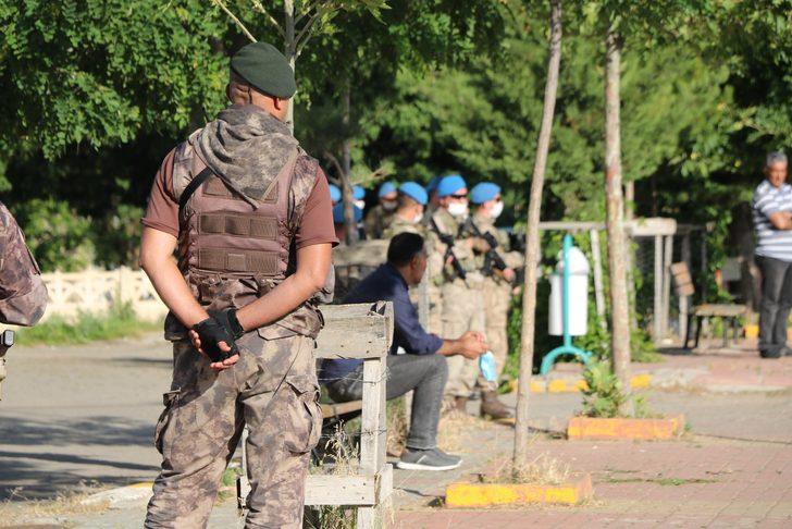 HDP'li Bekir Polat, belediye başkanlığı görevinden uzaklaştırıldı G2