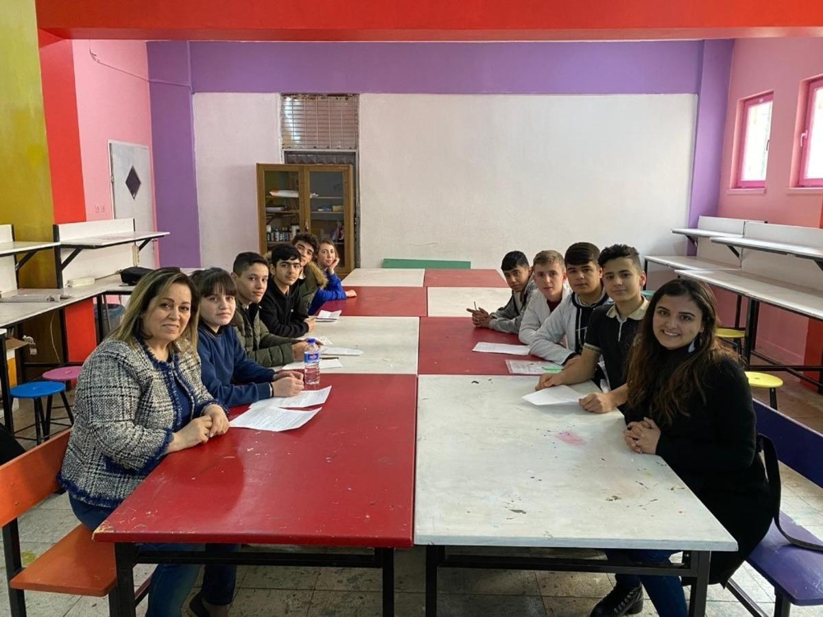 Liseli girişimciler kurdukları &ldquo;Pattik Gen&ccedil;bizz&rdquo; şirketi ile T&uuml;rkiye &ccedil;apında 2 &ouml;zel &ouml;d&uuml;le layık g&ouml;r&uuml;ld&uuml;