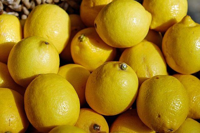 lemons-2100124_640