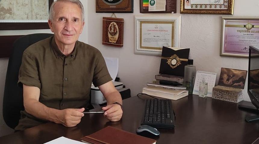 Yazar İlhan Akın Dünya fuarına katılıyor