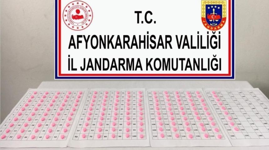 Afyonkarahisar&rsquo;da 159 adet ekstazi hap ele ge&ccedil;irildi