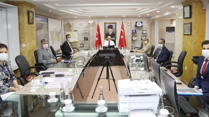 Vali Demirtaş YİKOB yetkililerinden bilgi aldı