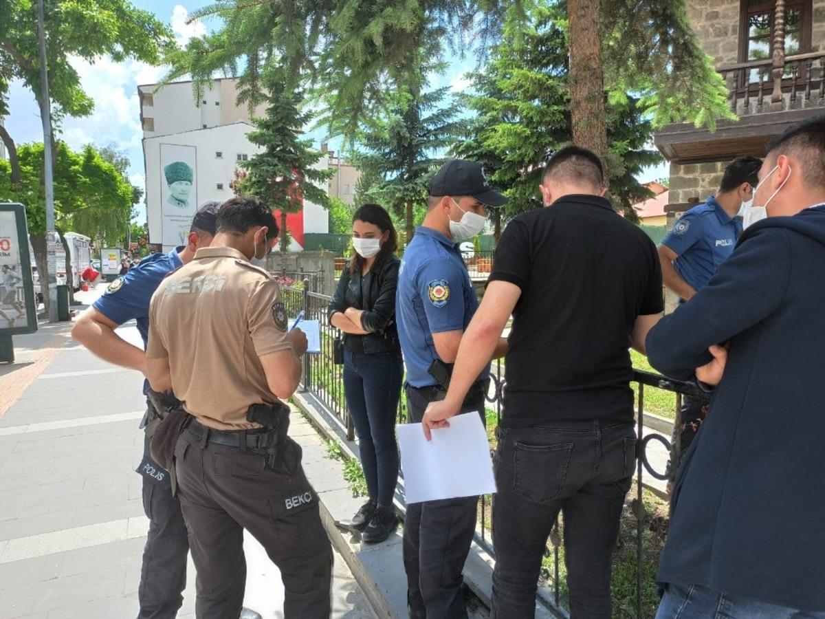 Kars&rsquo;ta maskesiz gezmenin bedeli 108 bin 900 lira