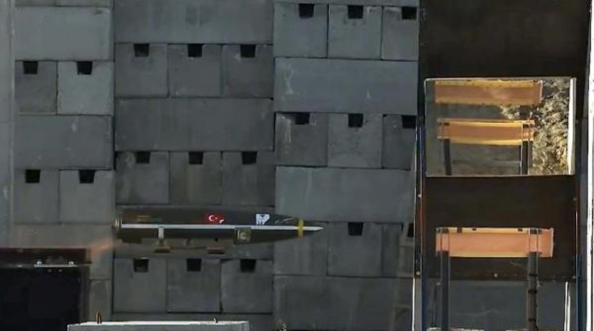 Bakan Varank duyurdu: İlklere imza atarak testi ge&ccedil;ti