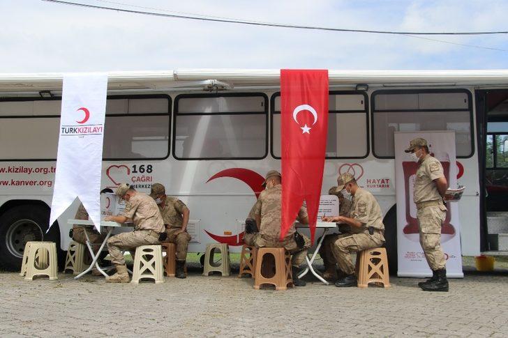 Jandarma’dan Vatan Sana Kanım Feda Kampanyası G3