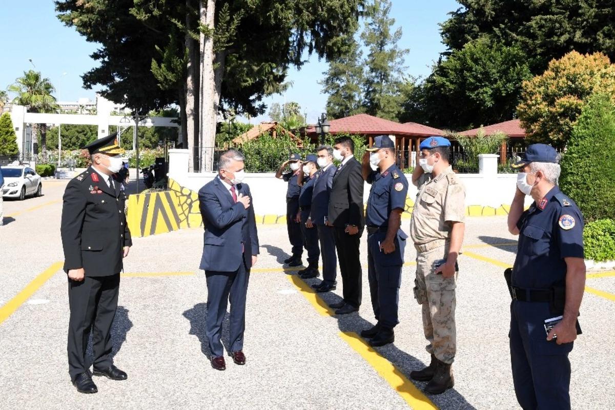Vali Yazıcı: &ldquo;Milyonların g&uuml;venliği sizin kontrol&uuml;n&uuml;zde&rdquo;
