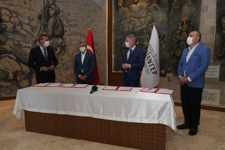 Vali Gül’ün 100 okul projesine Tahmazoğu’ndan 3 okul ile destek G2