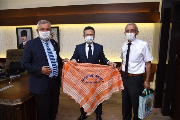 Aydın Valisi Hüseyin Aksoy poşusunu taktı G2