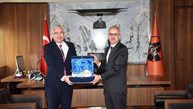 Kocaeli’nin ulaşım ağına nefes aldıracak projeler gerçekleştirilecek