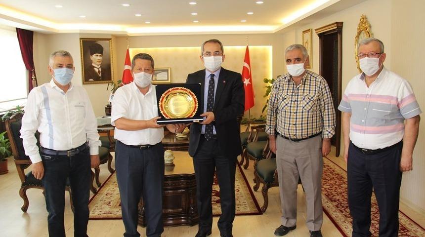 Esnaf ve oda başkanlarından Kaymakam Pişkin&rsquo;e teşekk&uuml;r