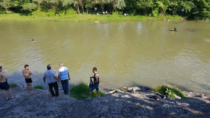 Zonguldak'ta yürek yakan olay! Anne ve babası fenalaştı, dedesi kalp krizi geçirdi  G1