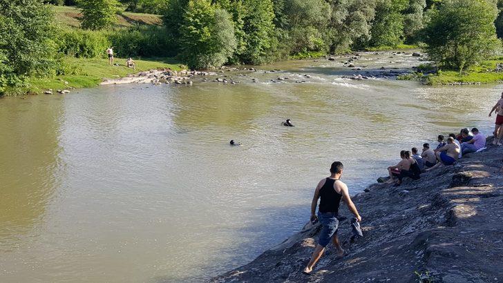 Zonguldak'ta yürek yakan olay! Anne ve babası fenalaştı, dedesi kalp krizi geçirdi  G2