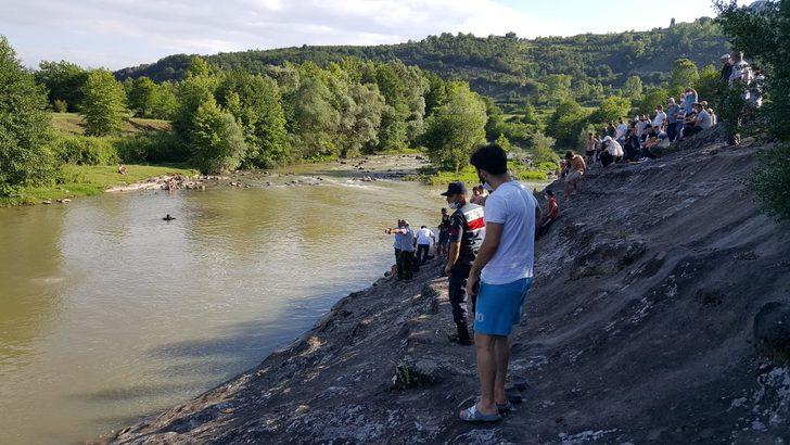 Zonguldak'ta yürek yakan olay! Anne ve babası fenalaştı, dedesi kalp krizi geçirdi  G5