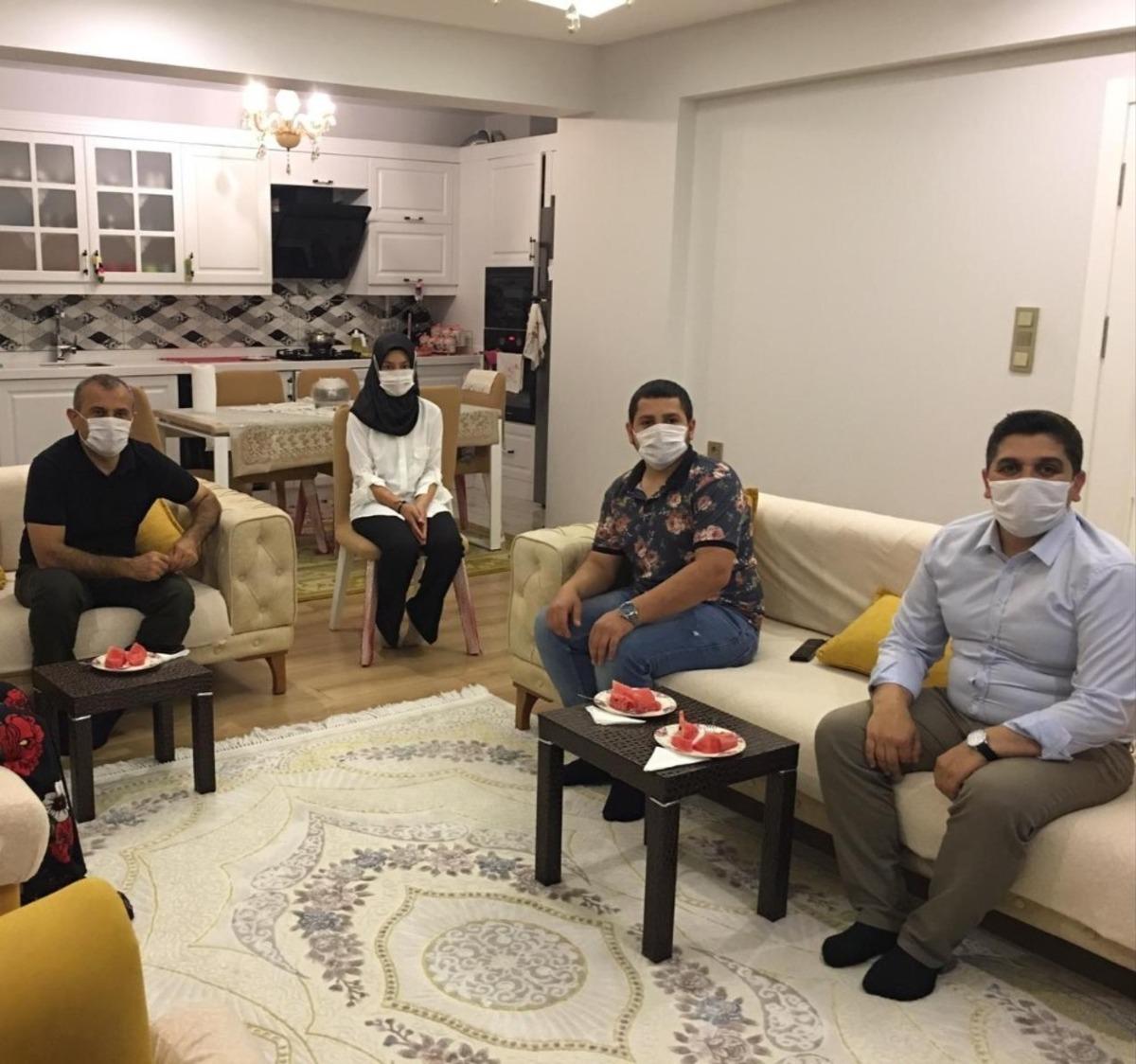 Ordu Valisi Tuncay Sonel, &ccedil;atkapı ziyaretlerini s&uuml;rd&uuml;r&uuml;yor