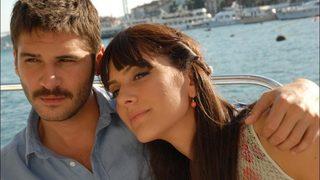 Aşk Geliyorum Demez nerede ve ne zaman çekildi? Aşk Geliyorum Demez konusu ve oyuncuları