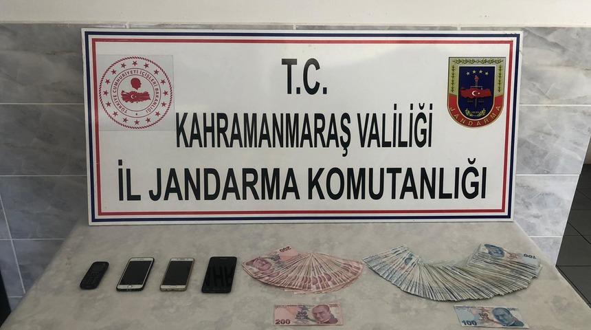 Sahte savcılar yaşlı adamı 26 bin lira dolandırdılar