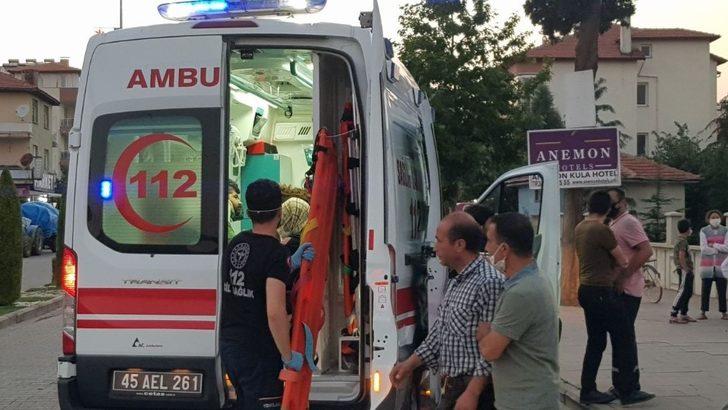 İki otomobil kafa kafaya çarpıştı, sürücüler yaralandı G3