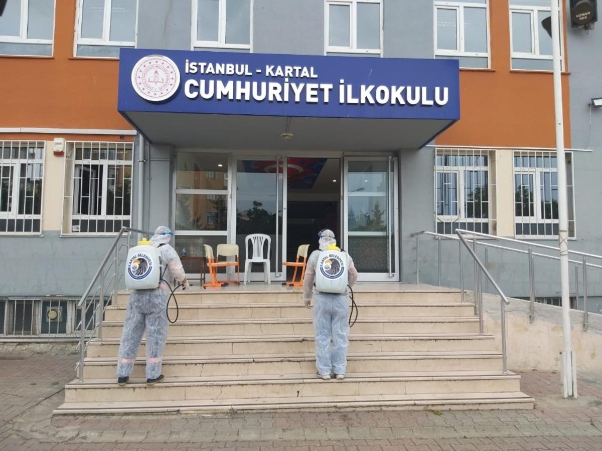 Kartal Belediyesi&rsquo;nden YKS &ouml;ncesi okullarda ila&ccedil;lama yaptı