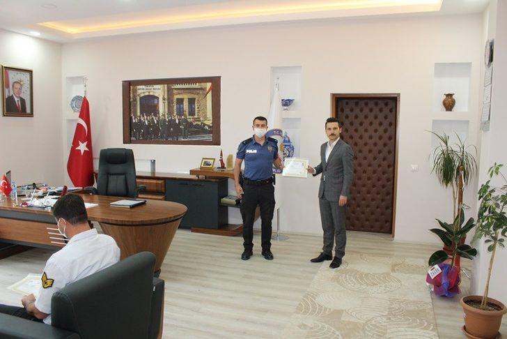 Kaymakam Karadağ’dan amir ve personellere ‘’Başarı belgesi’’ G2