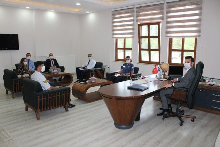 Kaymakam Karadağ’dan amir ve personellere ‘’Başarı belgesi’’ G5