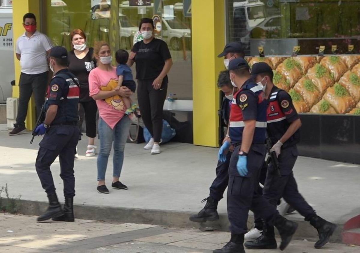 Denizli&rsquo;de canlı bahis operasyonu: 1 g&ouml;zaltı