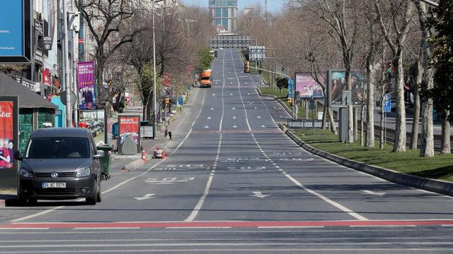 Hafta sonu sokağa çıkma yasağı var mı?