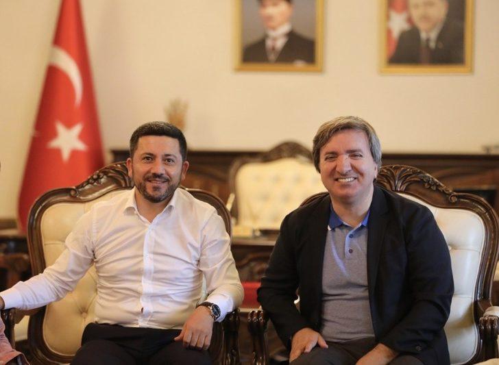 Aksaray Valisi Aydoğdu, Belediye Başkanı Arı’yı ziyaret etti G1
