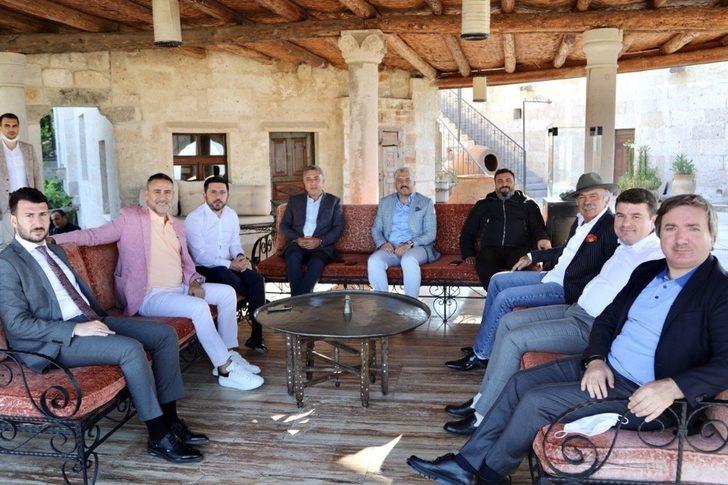 Aksaray Valisi Aydoğdu, Belediye Başkanı Arı’yı ziyaret etti G3