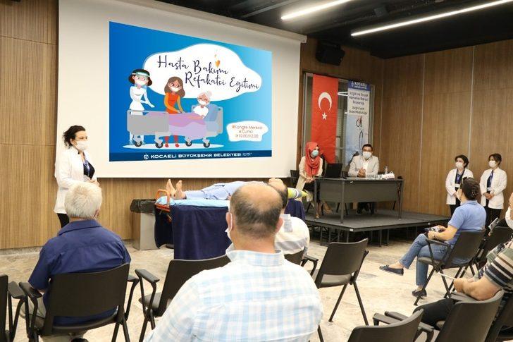 Büyükşehir’den hasta yakınlarına refakatçi eğitimi G2