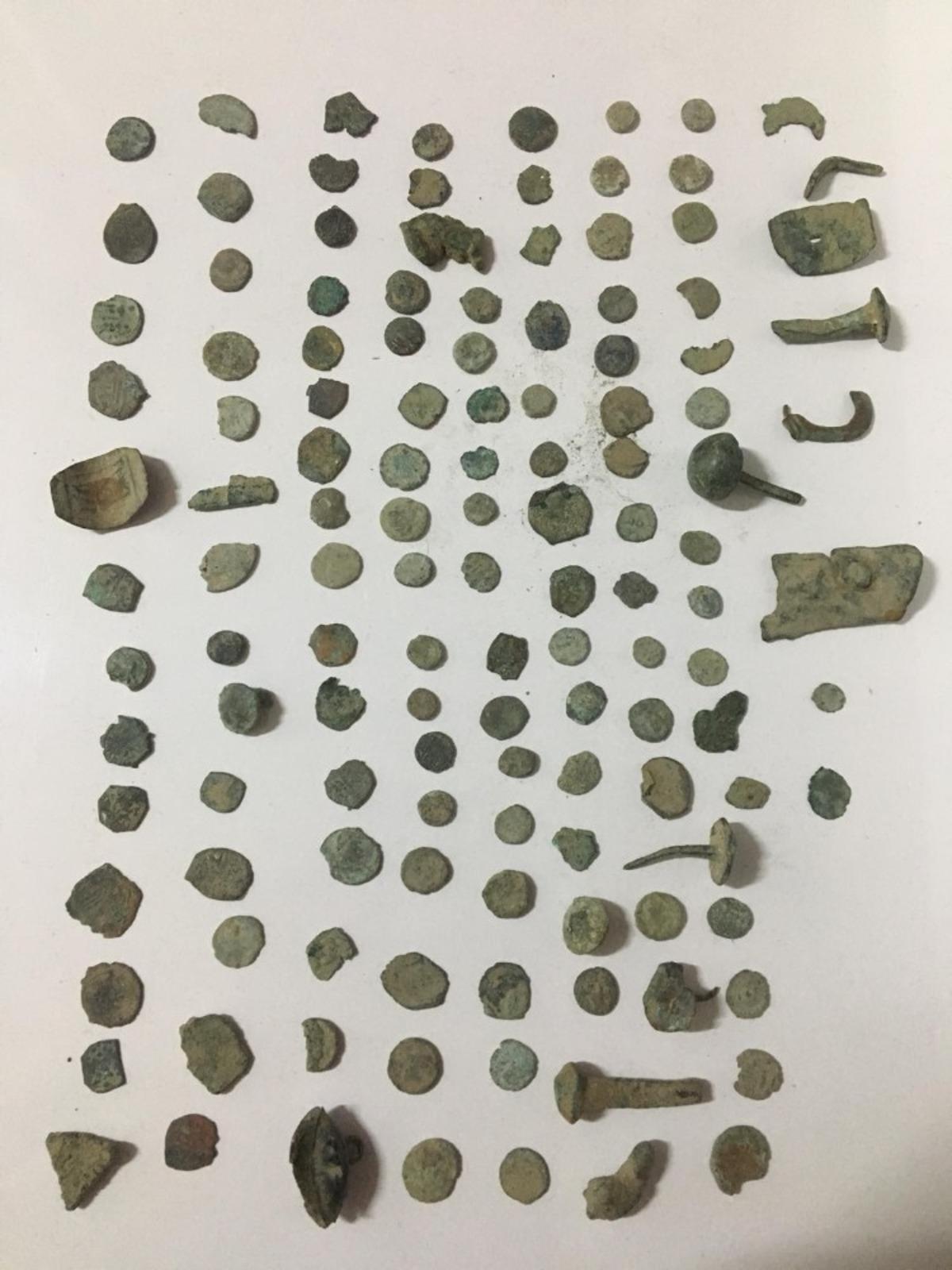 Didim&rsquo;de 130 adet tarihi sikke ele ge&ccedil;irildi