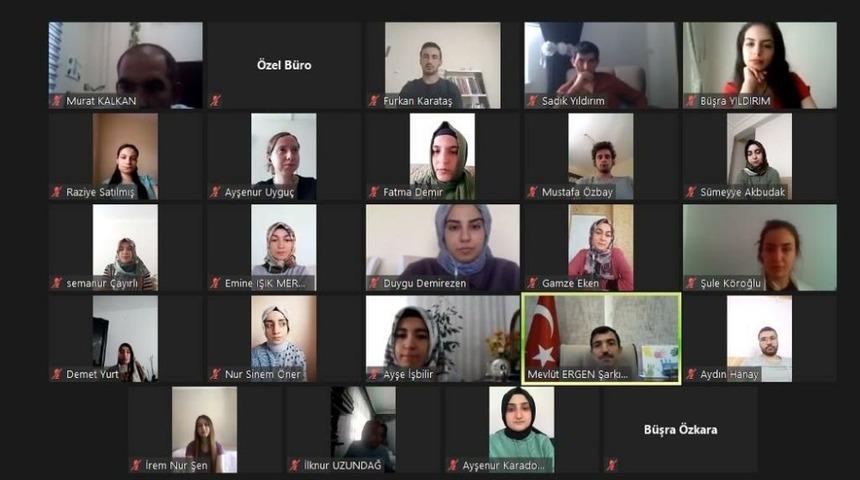 Yeni atanan öğretmenler uzaktan toplandı