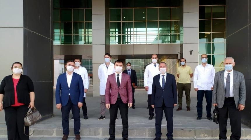 AİÇÜ Rektörü Karabulut,  Devlet Hastanesini ziyaret etti