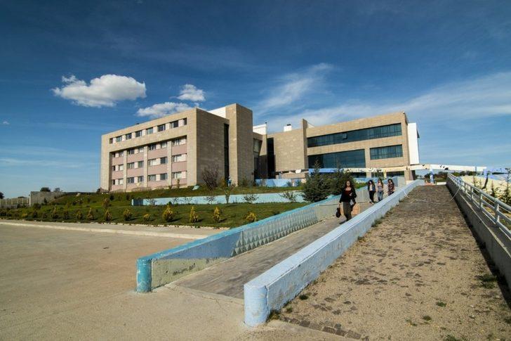 YÖK’ten NEVÜ’ye Turuncu ve Mavi Bayrak ödülü G2