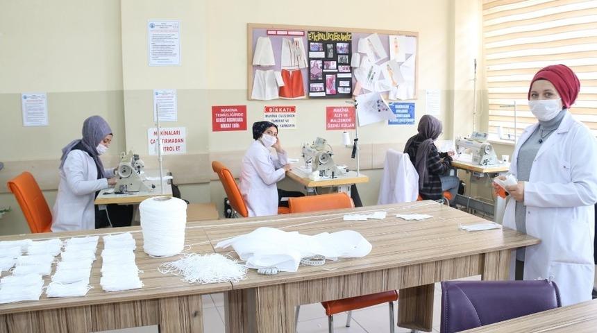 K&uuml;tahya&rsquo;da kapalı iş yerlerinde de maske takma zorunluluğu getirildi