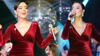 Ebru Gündeş Kayahan ve Adnan Şenses şarkıları seslendirdi