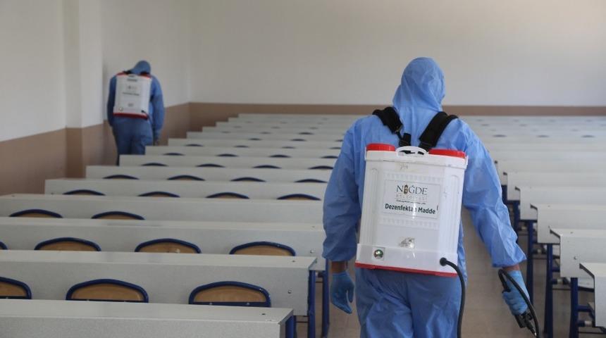 Niğde’de okullar sınav öncesi dezenfekte edildi