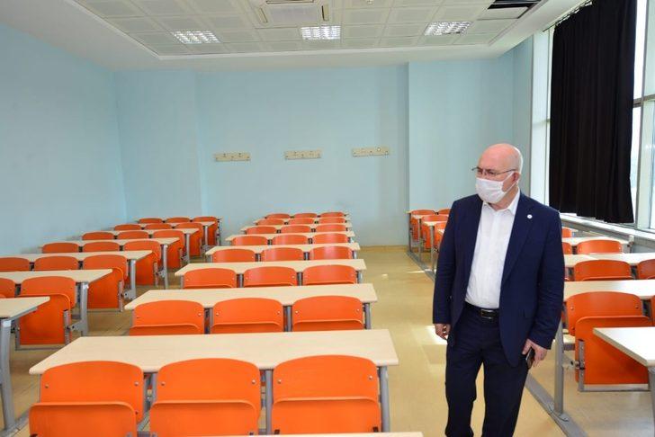 Uşak Üniversitesi’nde "YKS" toplantısı düzenlenildi G3