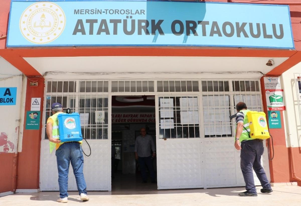 Toroslar&rsquo;da, okullar YKS &ouml;ncesi dezenfekte edildi