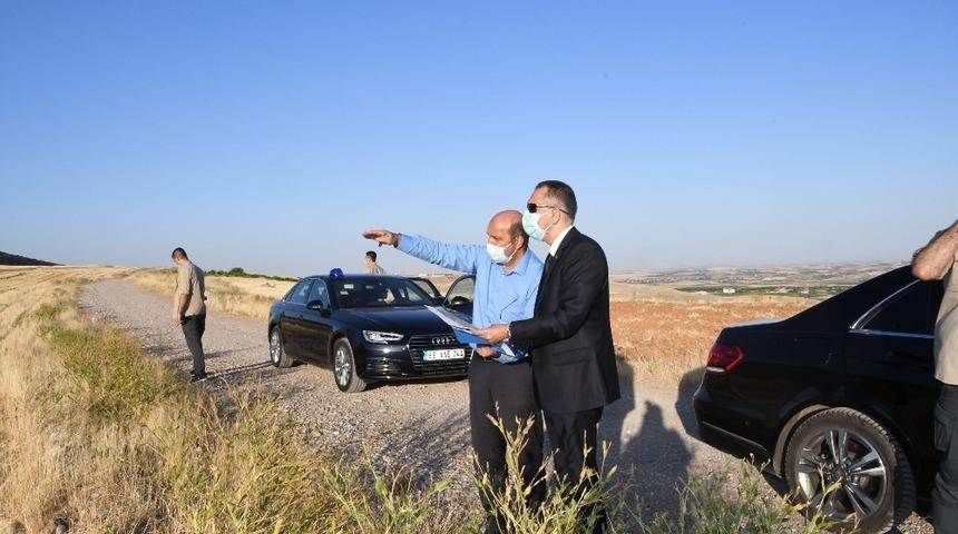 Vali Mahmut &Ccedil;uhadar, mermer ihtisas OSB arazisini inceledi